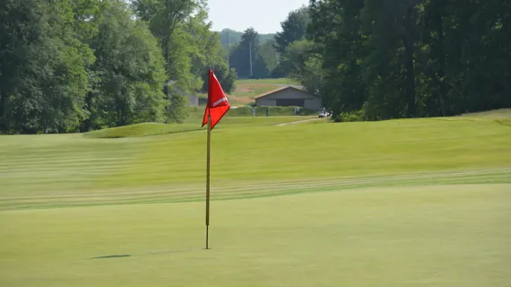 Esposito, Randolph Fire Five-Under, 67, Lead NJ Senior Open After Day One