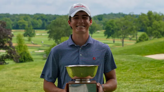 Bolster Secures 104th W.Y. Dear Junior Championship