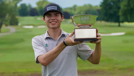 Asselta Claims Second W.Y. Dear Junior Championship Title