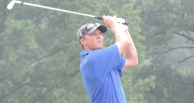 Former Open Champ Brett Jones Leads Frank Esposito By One Shot